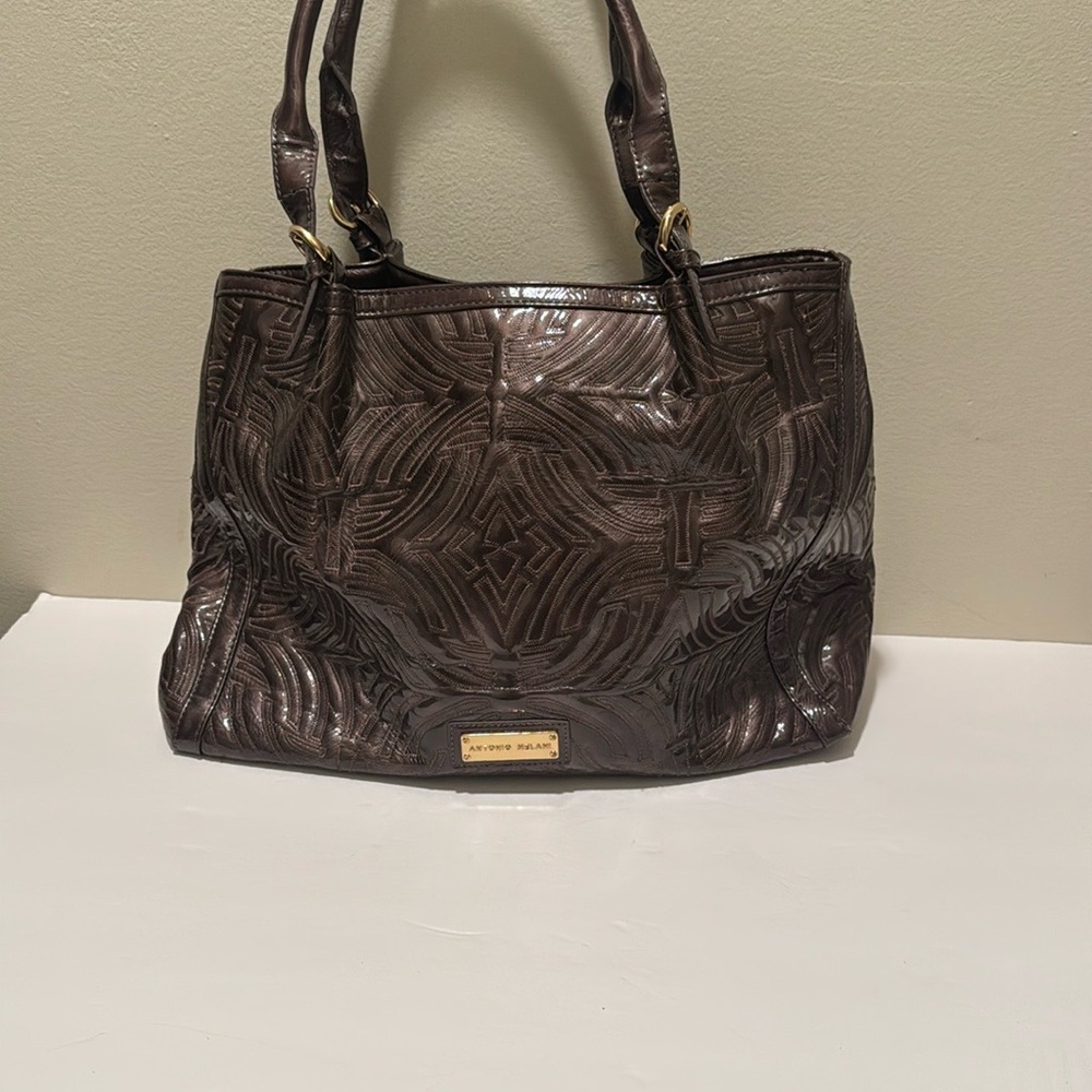 NWOT ANTONIO MELANI Brown Shoulder Bag with Glossy Finish